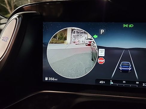 Used 2025 Genesis G90 3.5T image 12