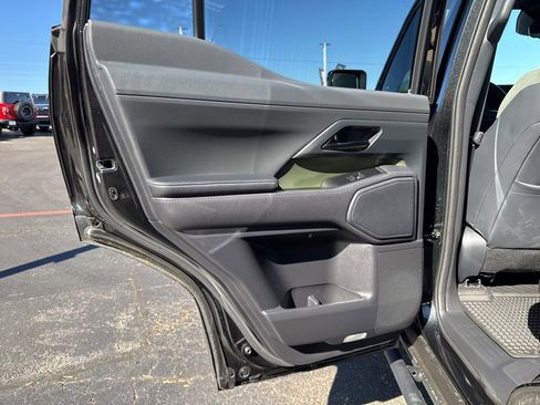 Used 2025 Lexus GX 550 image 38