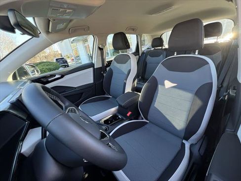 New 2026 Volkswagen Taos S image 11