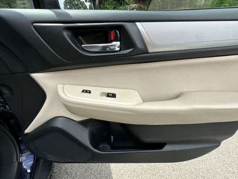 Used 2018 Subaru Outback 2.5i Premium AWD/4WD image 21