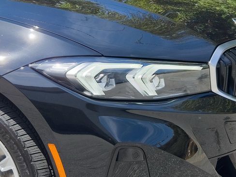 Used 2025 BMW 330i Sedan w/ Convenience Package image 8