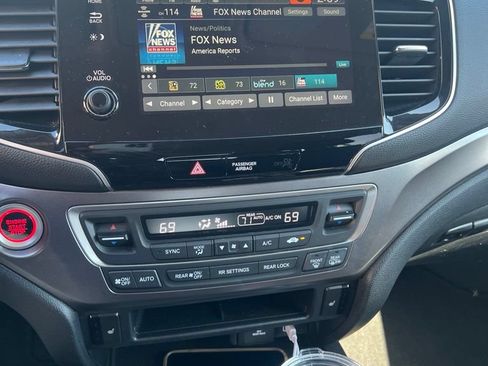 Used 2020 Honda Pilot EX image 9