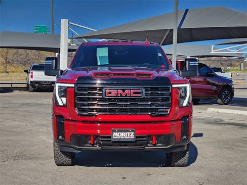 Used 2025 GMC Sierra 2500 AT4 w/ AT4 Premium Plus Package image 2