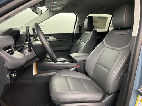 New 2026 Ford Explorer Active w/ Active Comfort Package image 26