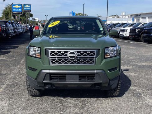 Used 2023 Nissan Frontier SV w/ Technology Package image 2