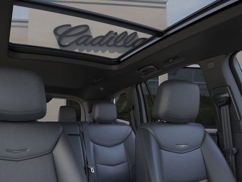 New 2025 Cadillac XT6 Luxury image 24