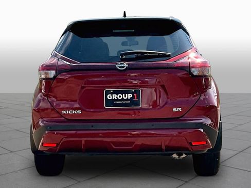 Certified 2024 Nissan Kicks SR w/ SR Premium Package FWD image 5