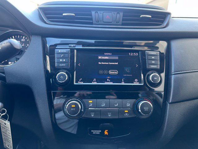Used 2019 Nissan Rogue S w/ Special Edition Package FWD image 15