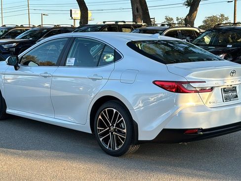 New 2026 Toyota Camry XLE image 6