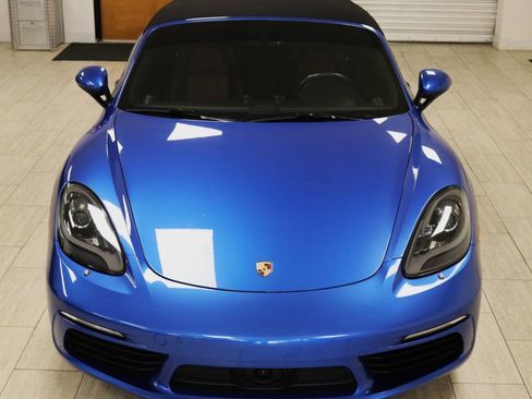Used 2018 Porsche 718 Boxster RWD image 97