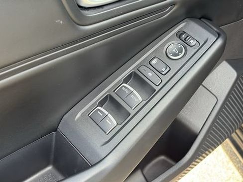 Used 2023 Honda Accord EX image 9