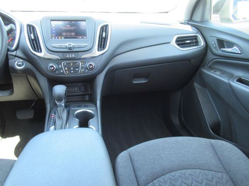 Used 2022 Chevrolet Equinox LT FWD image 15