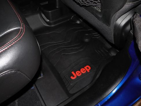 Used 2020 Jeep Wrangler Unlimited Rubicon AWD/4WD image 33