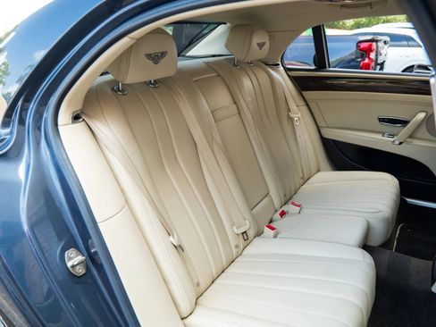 Used 2015 Bentley Flying Spur V8 AWD/4WD image 36
