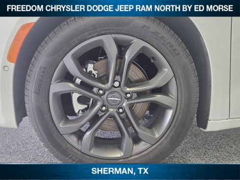 New 2026 Chrysler Pacifica Select image 7