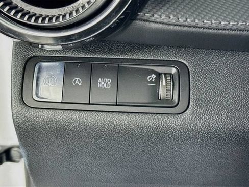 Used 2026 Chevrolet Equinox LT FWD image 10