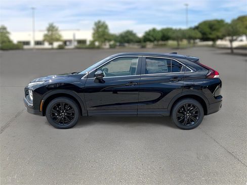 New 2025 Mitsubishi Eclipse Cross LE image 4