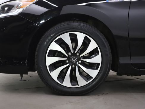 Used 2017 Honda Accord EX-L image 28