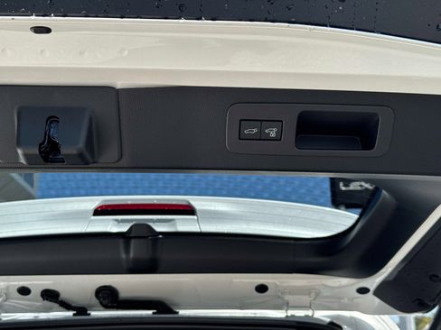 New 2026 Lexus LX 700h Luxury AWD/4WD image 12