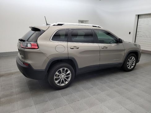 Used 2019 Jeep Cherokee Latitude Plus image 10
