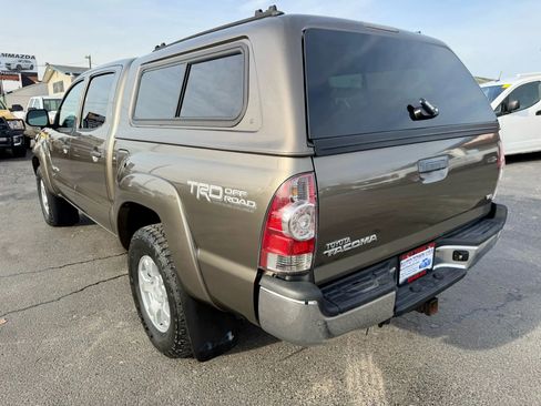 Used 2012 Toyota Tacoma 4x4 Double Cab w/ TRD Off-Road Pkg image 3