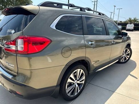 Used 2022 Subaru Ascent Touring w/ Popular Package #2A AWD/4WD image 3