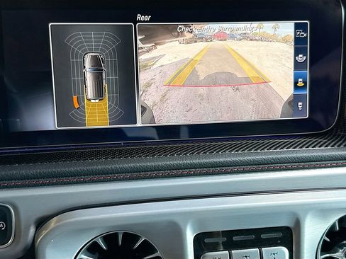 Used 2021 Mercedes-Benz G 550 w/ G Manufaktur Interior Package image 15