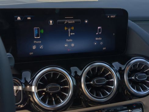 Certified 2026 Mercedes-Benz GLA 250 image 33