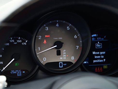 Used 2022 Porsche Macan S image 24