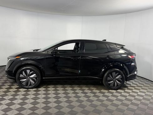 Used 2024 Nissan Ariya AWD image 11