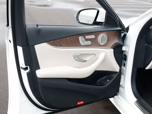 Used 2023 Mercedes-Benz E 450 4MATIC Sedan image 18