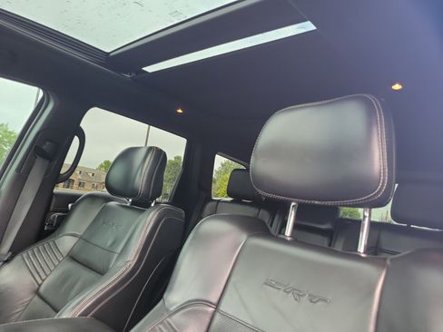 Used 2017 Jeep Grand Cherokee SRT AWD/4WD image 21