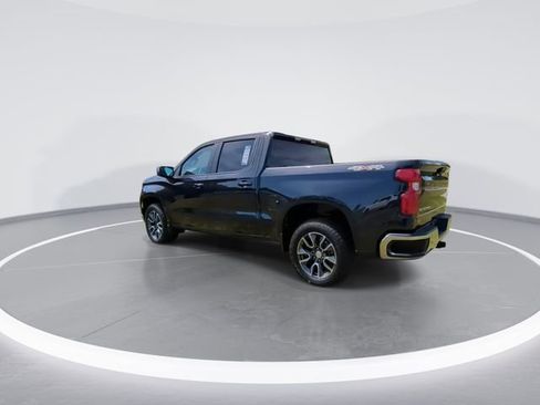 Used 2023 Chevrolet Silverado 1500 LT AWD/4WD image 6