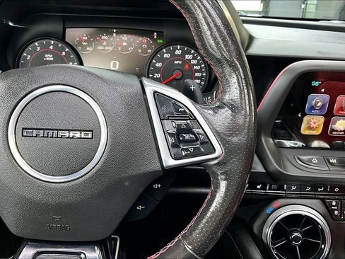 Used 2018 Chevrolet Camaro SS image 12