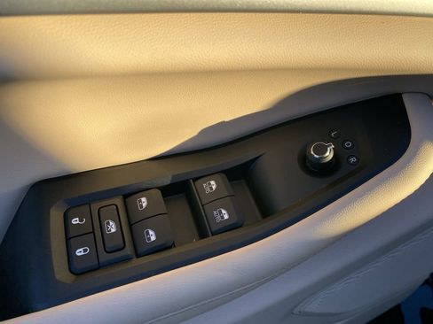 New 2025 Jeep Grand Cherokee L Limited image 11