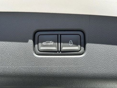 Used 2026 Genesis GV70 2.5T Sport Prestige image 16