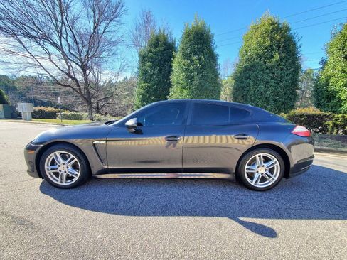 Used 2011 Porsche Panamera 4 image 2