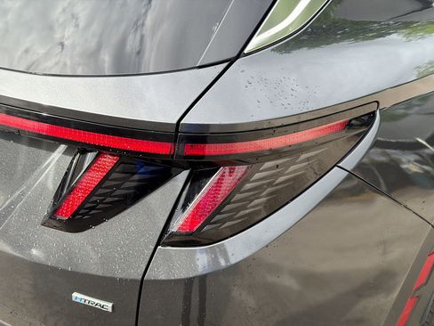 Used 2024 Hyundai Tucson Limited image 28