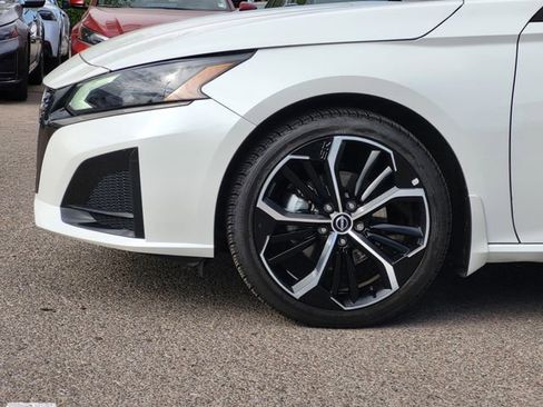 Certified 2025 Nissan Altima 2.5 SL image 6