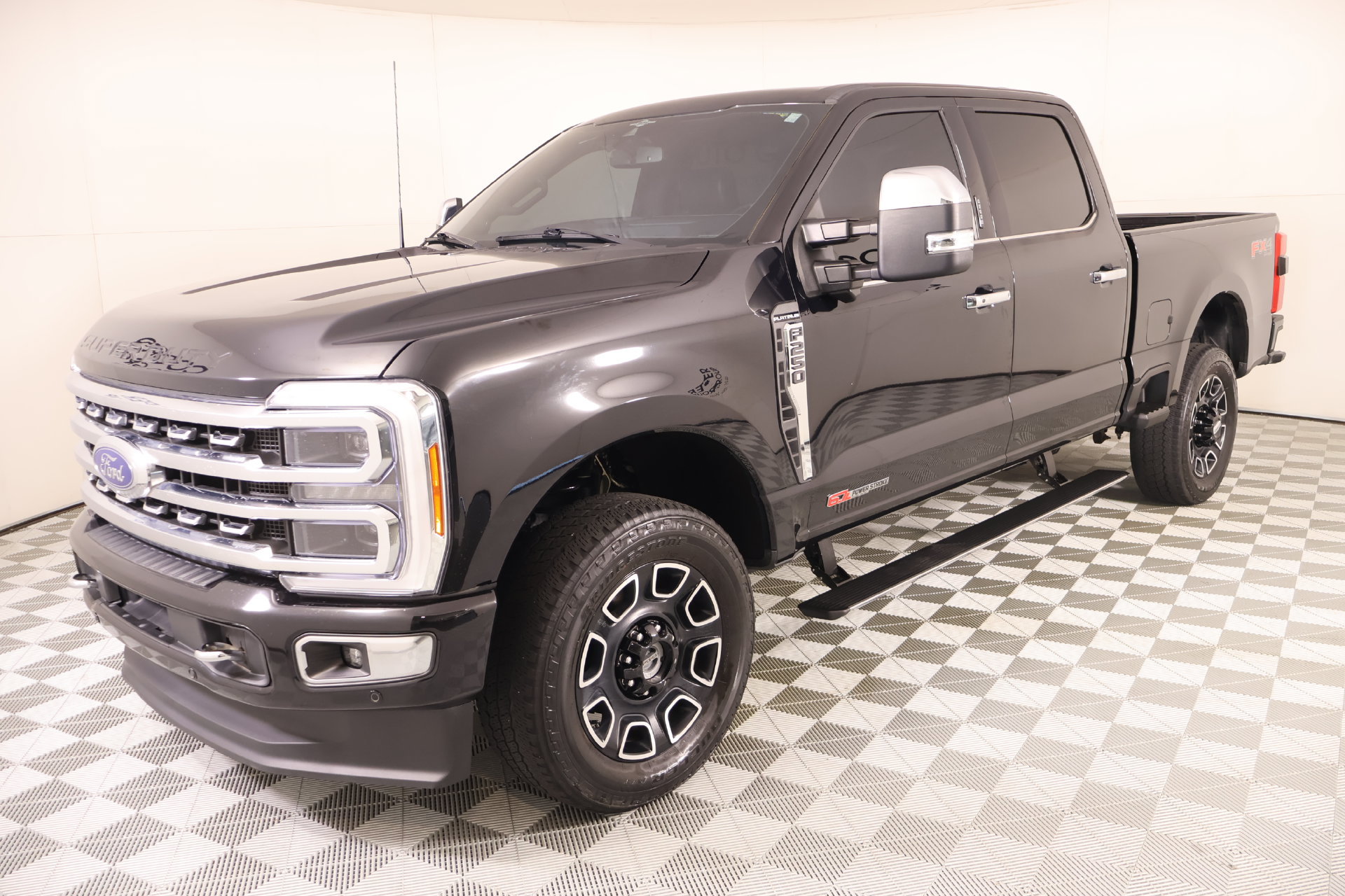 Used 2023 Ford F250 Platinum AWD/4WD image 11