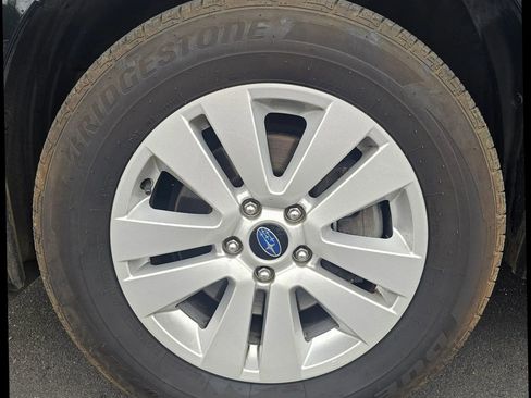 Used 2019 Subaru Outback 2.5i Premium image 9