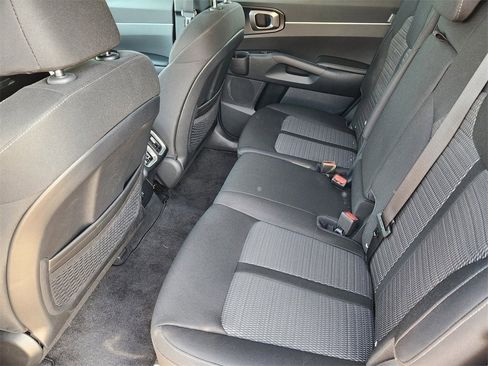 New 2025 Kia Sorento LX image 19