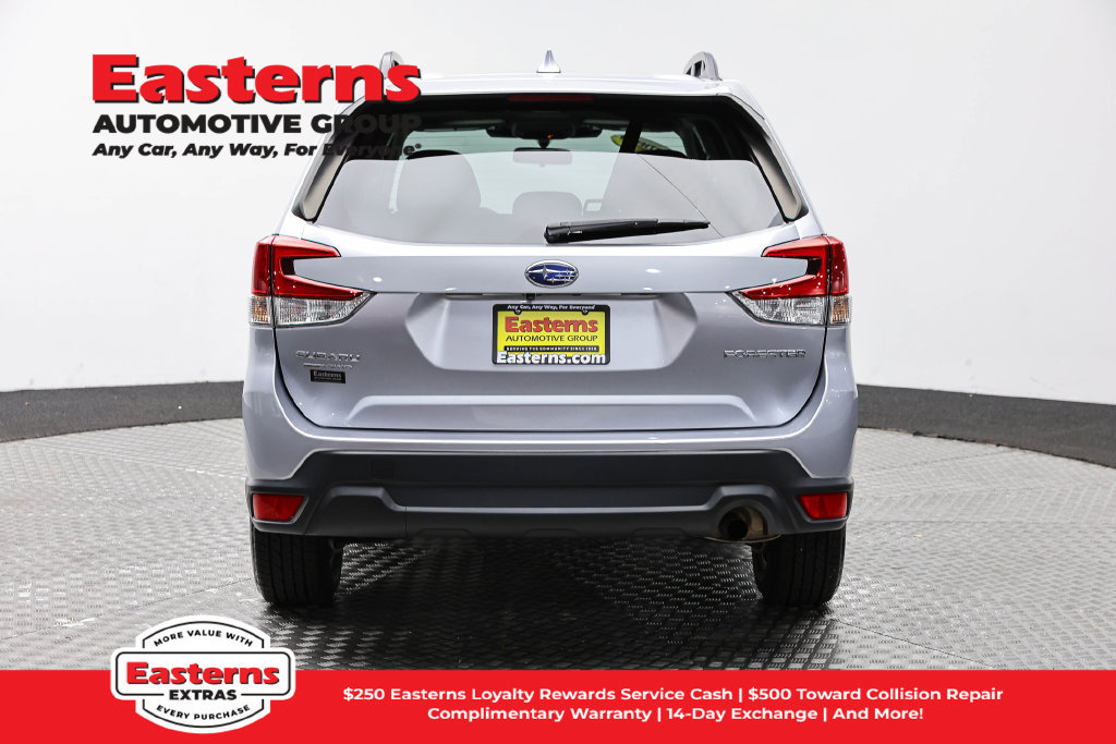 Used 2022 Subaru Forester Premium AWD/4WD image 7