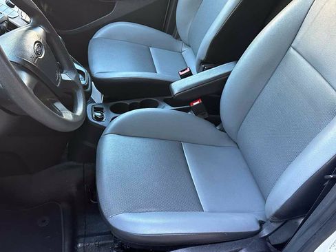 Used 2018 Ford Transit Connect XL FWD image 21