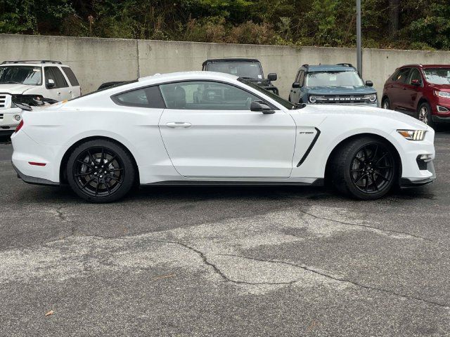 Used 2019 Ford Mustang Shelby GT350 w/ Technology Package RWD image 2