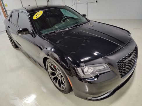 Used 2015 Chrysler 300 S w/ 300S Premium Group image 2
