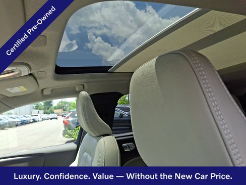 Certified 2023 Volvo XC40 B5 Plus w/ Climate Package AWD/4WD image 15