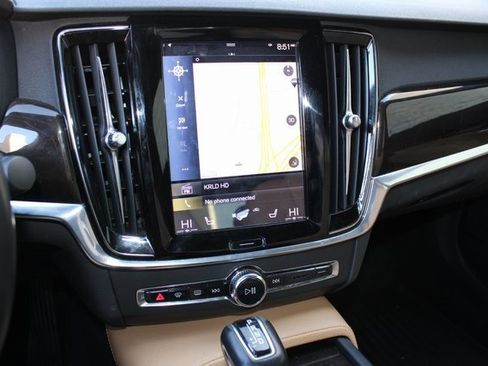 Used 2018 Volvo S90 T5 Momentum w/ Convenience Package image 7