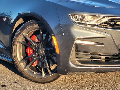 Used 2021 Chevrolet Camaro SS image 4