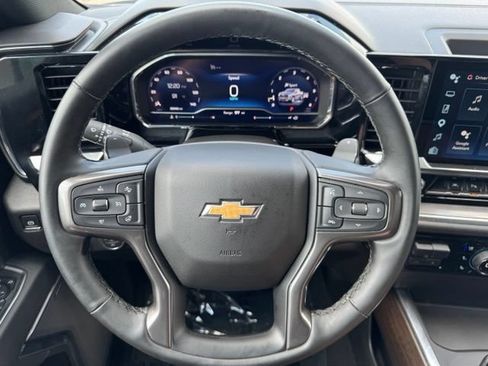 Certified 2025 Chevrolet Silverado 1500 High Country AWD/4WD image 25